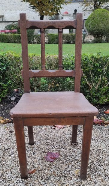 null TWO LORRAINE CHAIRS in oak, back with braces and front legs turned in baluster....