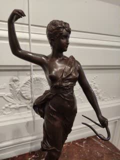 null Henri Louis LEVASSEUR (1853-1934) Diana the Huntress Bronze with a medal patina...