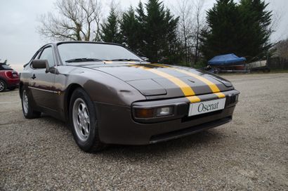 1983 PORSCHE 944 Serial number WPOZZZ94ZEN402538

Automatic gearbox 

To be serviced...
