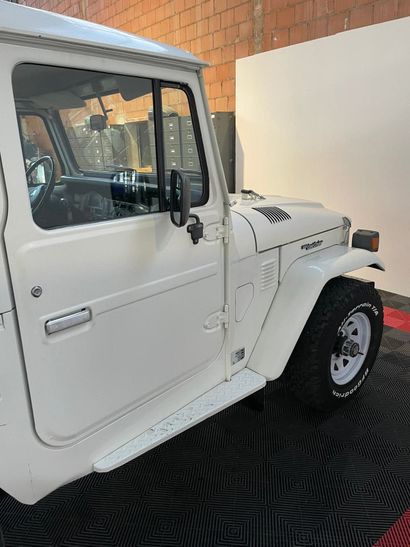 1984 Toyota BJ 42 L.Cruiser Numéro de série JT1V0BJ4200915853

Passe-Partout

Idéal...