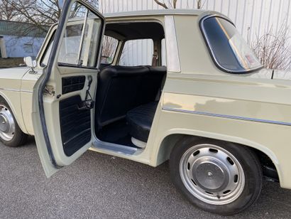 1969 Renault 10 fully restored 

500 km since

Serial number 0223592

Started and...