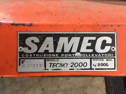 Pont élévateur de marque SAMEC type Techno 2000 null