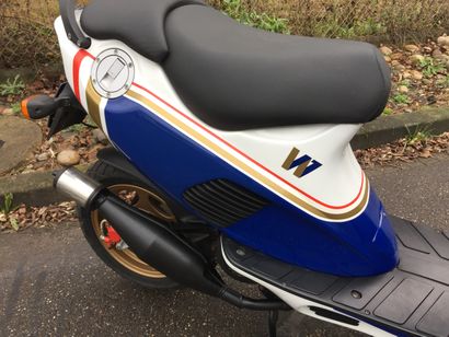 1996 Scooter Italjet 50 N° série : ZJTFR500G0T059707

3299 km

Version série limitée...