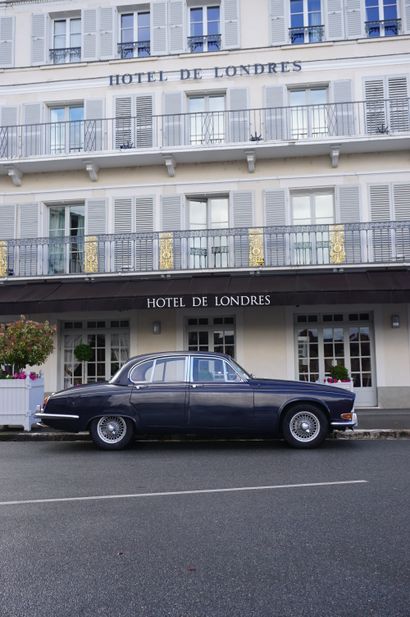 1968 JAGUAR 420 Numéro de série PIF25414DN

Livrée neuve en France

Rare boite manuelle...