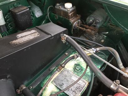 1958 MG A coupé N° HMK4331936

Très belle MG en British Racing Green

Avec dossier...