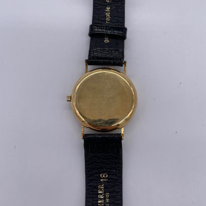 null ZENITH AROUND 1950. Ref : 138 22. Yellow gold 750/1000 "de ville" type wristwatch....