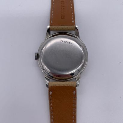 null ZENITH CIRCA 1960. Ref : 9467232. Stainless steel city watch. White dial signed....