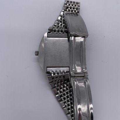 null OMEGA SEAMASTER COSMIC. CIRCA 1970. Ref : 166026-TOOL 107. Steel bracelet watch....