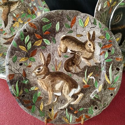 null MANUFACTURE OF GIEN

Service in earthenware model of hunting RAMBOUILLET



18...