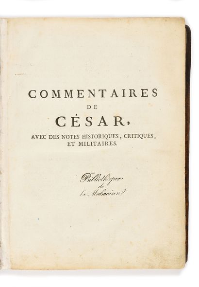  43. CÉSAR. Commentaires. À Montargis, de l'imprimerie de Cl. Lequatre, et se vend...
