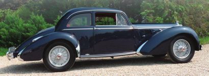 1951 TALBOT T26 Lago Record «Surprofilé» Tout comme la Renault 4 CV, la nouvelle...