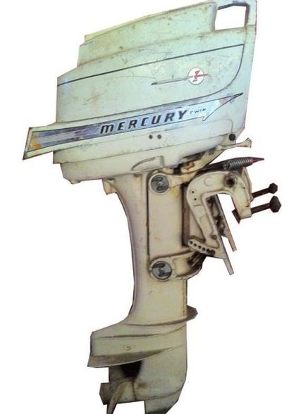 1960 MERCURY 200 Une référence unique dans le monde du motonautisme et plus spécifiquement...