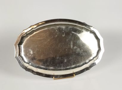 null OVAL PLAT in silver with filleted outline Minerva mark Master Goldsmith PUIFORCAT...