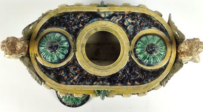 null SARREGUEMINES (in the taste of) ENCRIER with three cups in polychrome enamelled...