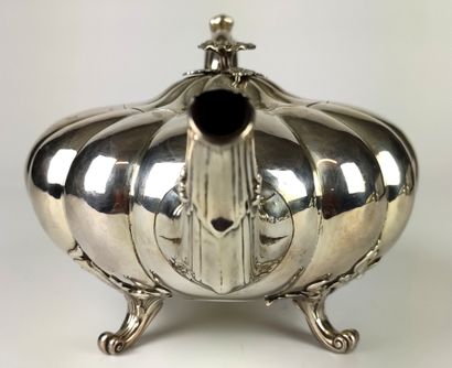 null Silver pumpkin teapot London 1844-45 Weight : 820 g