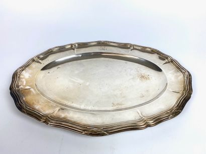 null LARGE oval silver platter with triple enrubanné filets, the wing engraved with...