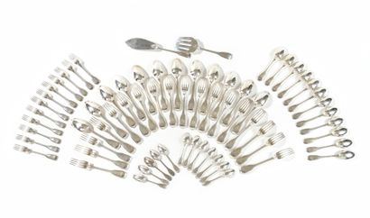 null silver dinnerware set including : - 18 table forks - 12 table spoons - 12 dessert...