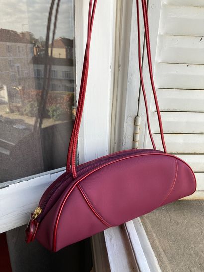 null DIOR Shoulder bag in purple canvas and burgundy patent leather. Condition new...
