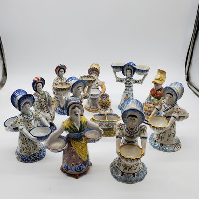 null Ensemble de SALERONS et 3 MOUTARDIERS en faience dans le goût de Nevers figurant...