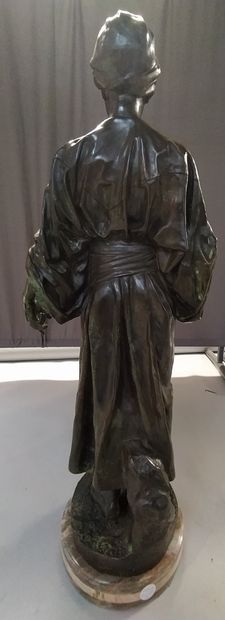 null René-Charles MASSE (1855-1913) Young Arab, 1915 Patinated bronze signed on the...