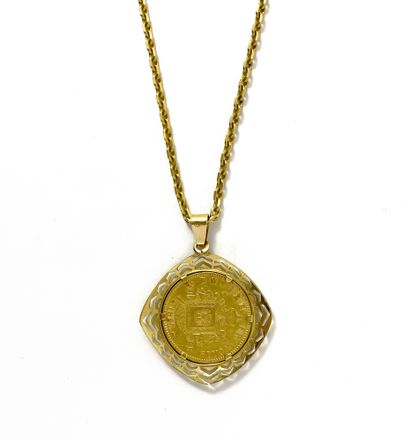 null NECKLACE adorned with a coin from 1867 presenting Napoleon III in a geometric...