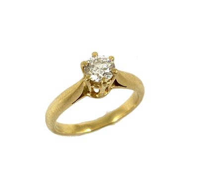 null SOLITARY RING holding a brilliant-cut diamond of approximately 0.50 carat. Mounted...