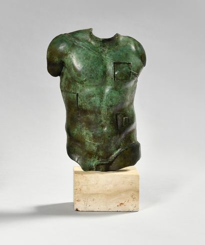 null IGOR MITORAJ (1944-2014) "Perseus", 1988 Torso in bronze with green patina on...