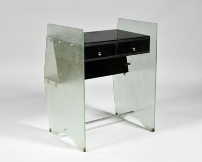 null POST MODERN WORK Small cathedral glass desk, the cut out amounts, top and front...