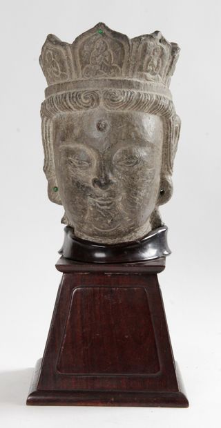 CHINA, MING PERIOD, 16th CENTURY Grey stoneware...