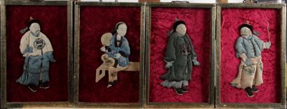 null CHINE, VERS 1900-1920 Suite de quatre sujets en soie, modelés en léger relief,...