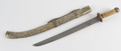  CHINA, END OF THE 19th CENTURY Liuye dao type sword, with "willow leaf" blade, underlined...