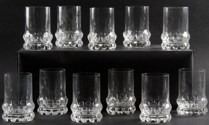 null LOT OF ELEVEN WHISKY GLASSES in the taste of Lalique, crystal H. 13,5 cm, D....