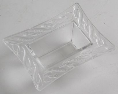 null LALIQUE France, small rectangular ashtray with decoration of interlaced snakes...