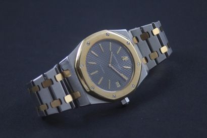 null AUDEMARS PIGUET Royal Oak Jumbo Ref 5402SA About 1976. Exceptional and rare...