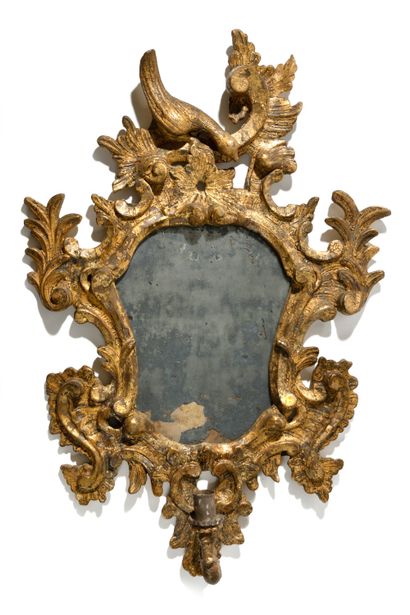 Important PAIR OF Gilded wood scalloped and...