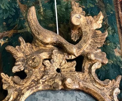 null Important PAIR OF Gilded wood scalloped and carved wall lamps with one arm of...