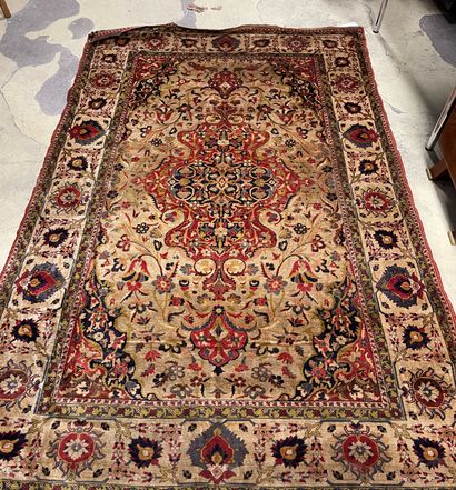 null ASIA MINOR TURKEY Exceptional silk Brousse carpet End XIXth-beginning XXth 240...