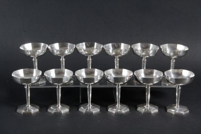 null TWELVE ICE CUPS IN SILVER to 950 thousandths Goldsmith: Boulenger. Hallmark...