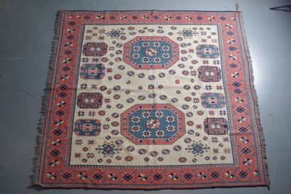 null SOUMAK RUG (Turkmen). Decorated with two large diamond-shaped boxes and four...