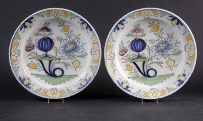 null PAIR OF LARGE SQUARE PLATES IN POLYCHROME FAIENCE decorated with flowers and...