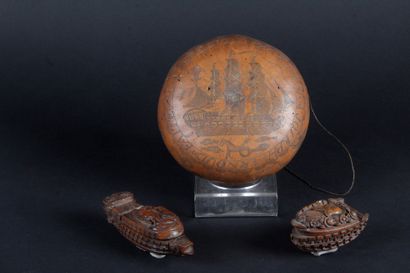 null LOT OF PONTON WORK: -Tabatière, in walnut of Corozo, in the shape of ship with...