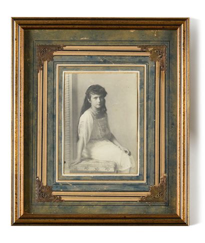 null ANASTASIA NIKOLAYEVNA (1901-1918),

grand duchess

Photographic portrait. Silver...