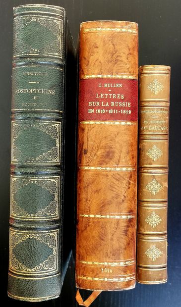null LOT of THREE BOOKS on Russia: 1) Russia in

1812, Rostopchine and Koutousof...