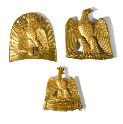 null SECOND EMPIRE COPPERING : A sabretache plate with eagle, gilded brass. A plate...