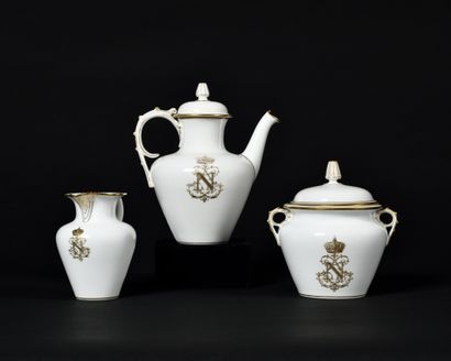 null SEVRES - SERVICE Set with the figure "NE" under crown in white porcelain decorated...