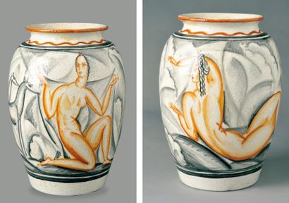 René BUTHAUD (1886-1986) Haut vase ovoïde à col évasé en faïence. Décor dans les...