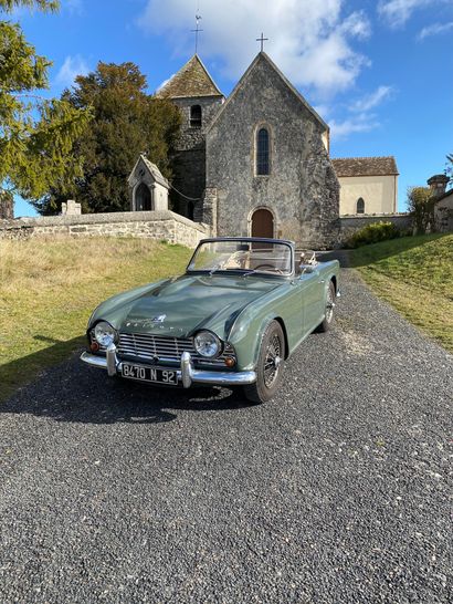 1965 TRIUMPH TR4 A Numéro de série CT38387LQ 

Très bel état de restauration 

Même...