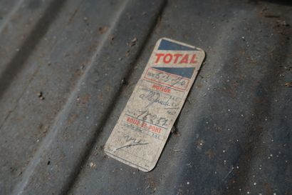 1953 PEUGEOT 203 COUPE 
Carte grise française
17 000 km au compteur

Véritable sortie...