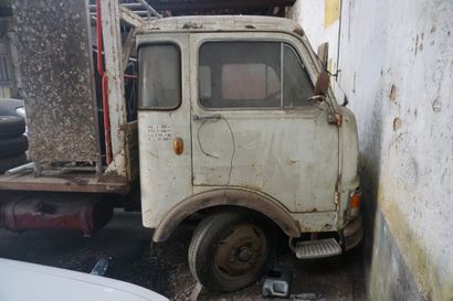 1966 RENAULT R2067 + FIAT UNIC Serial number: 2 357 543

Perfect for vintage events...