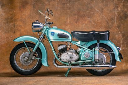 1956 ADLER MB250 N° 308985

The Adler MB 250 was produced between 1953 and 1956....